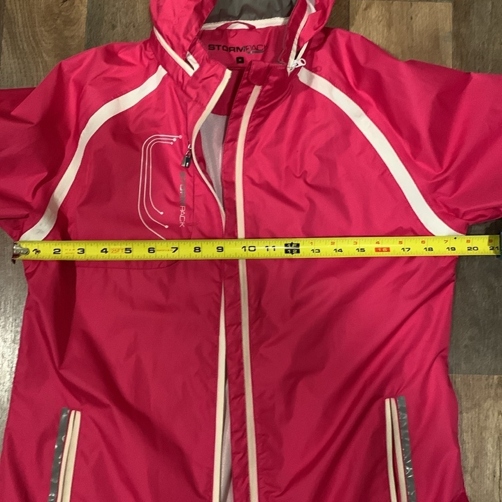 StormPack Windbreaker. Size Medium. Pink and White. - Picture 9 of 9